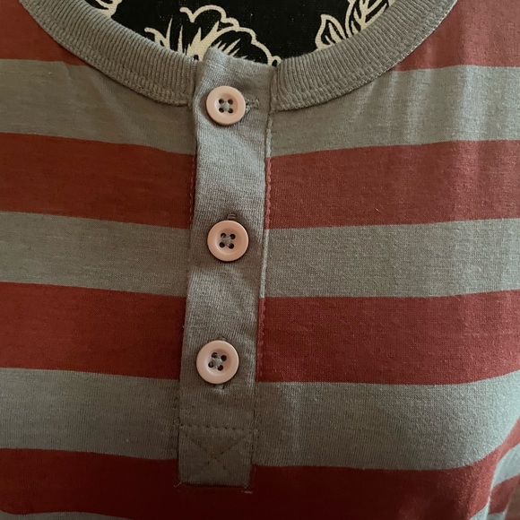 New With Tags Auth Side Car T-Shirt Gray Orange Size Large Women’s Blouse - Picture 3 of 7